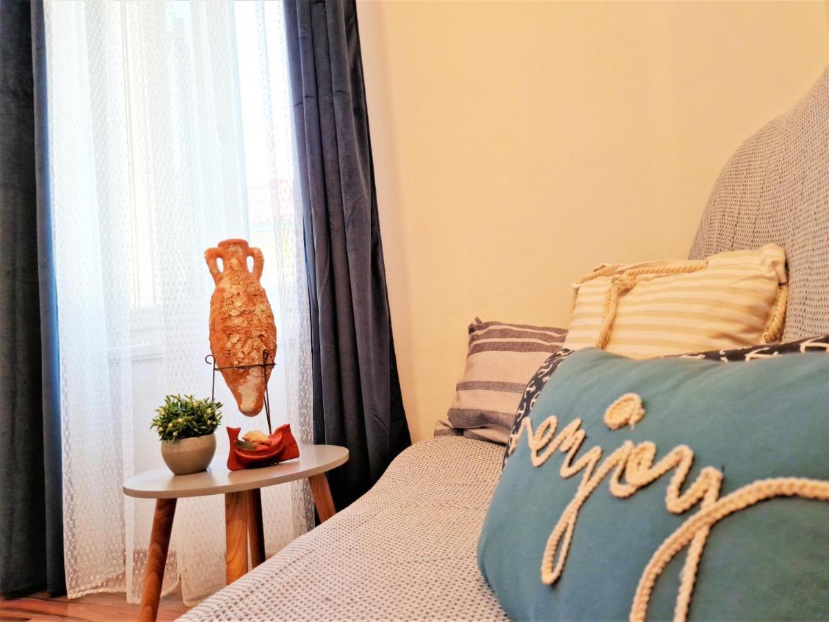 Pirates' Bay Apartment - โอมิช ภายนอก รูปภาพ