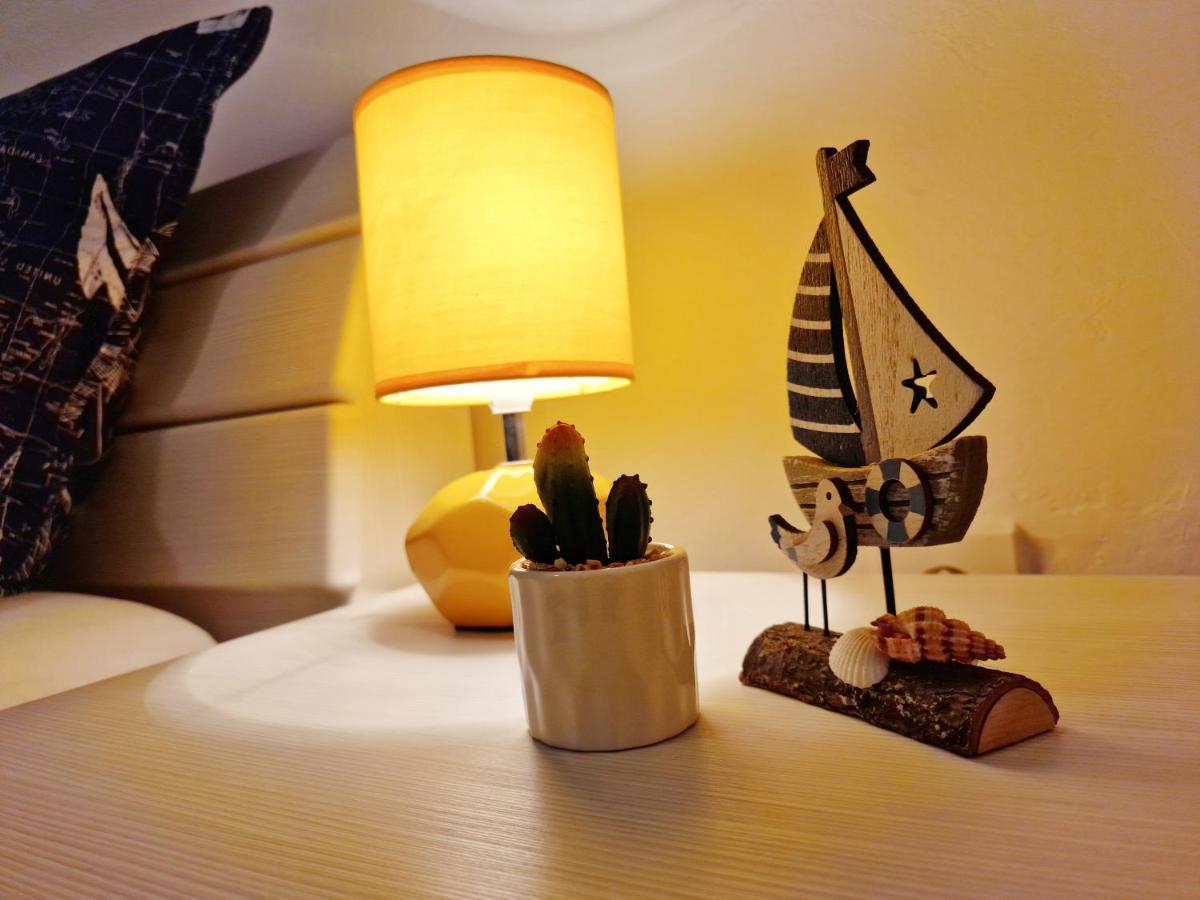 Pirates' Bay Apartment - โอมิช ภายนอก รูปภาพ