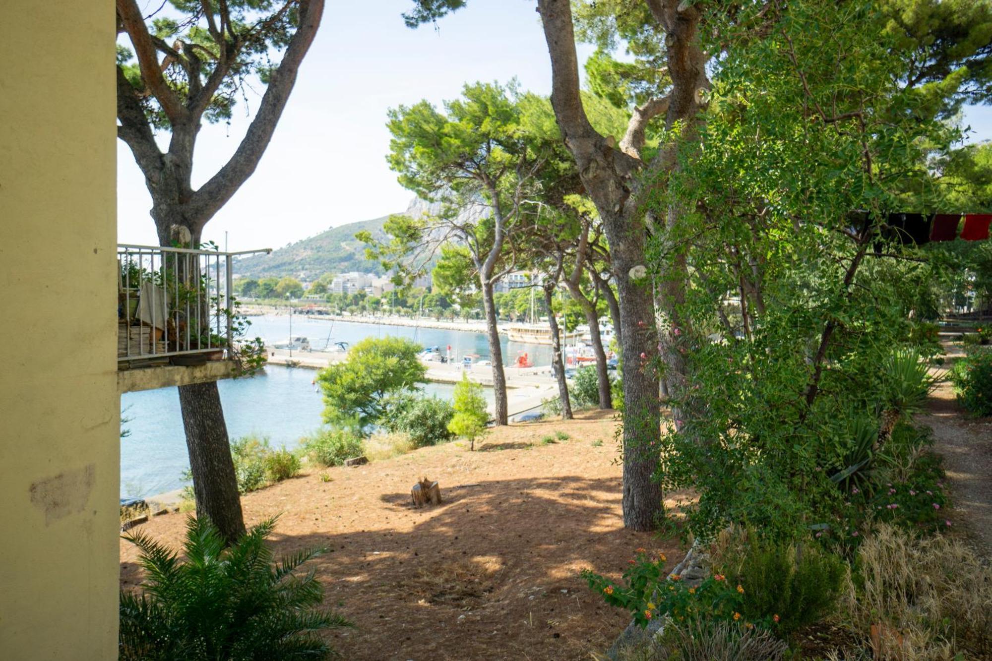 Pirates' Bay Apartment - โอมิช ภายนอก รูปภาพ